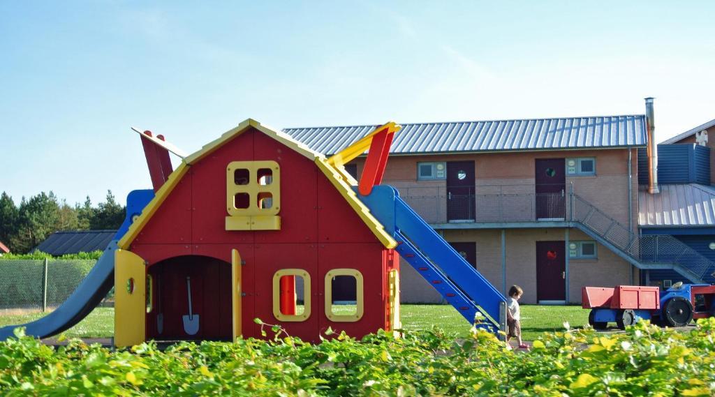 Legoland Village Family Hostel Billund Exterior photo